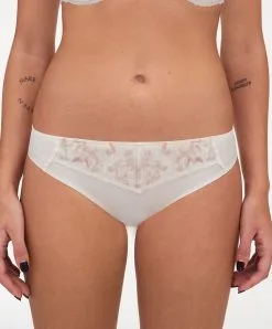 Slip Chantelle De La Collection Quotidienne Bold Curve, Coloris Ivoire Multicolore.  -SOUTIEN-GORGE Soldes Boutique Slip Chantelle Bold Curve ivoire multicolore nacre C13M30 OEN 1