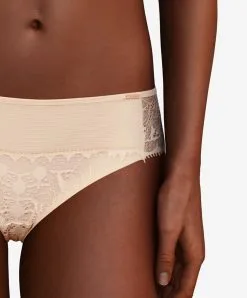 Slip évolutif Beige Doré Collection Day To Night De Chez Chantelle.  -SOUTIEN-GORGE Soldes Boutique Slip Chantelle Day to Night beige dore chair C15F30 01N 3