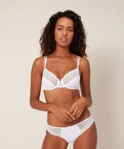 Simone Perele Slip Simone Pérèle De La Collection De Lingerie Permanente Délice Coloris Blanc. -SOUTIEN-GORGE Soldes Boutique Slip Simone Perele Delice blanc 12X720 011 11