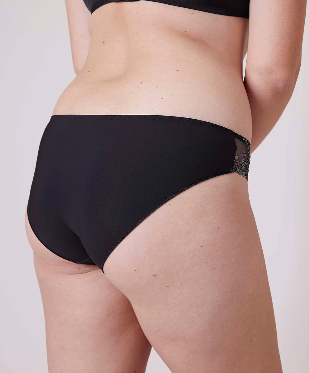 Simone Perele Slip Simone Pérèle De La Collection De Lingerie Permanente Délice Coloris Moonlight. 9 Simone Perele Slip Simone Pérèle De La Collection De Lingerie Permanente Délice Coloris Moonlight. – Image 7