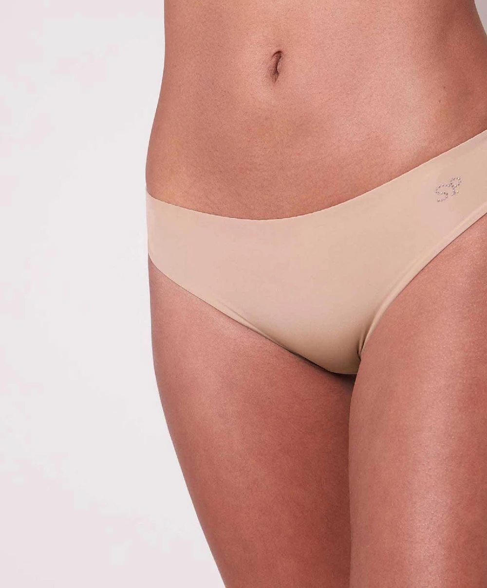 Simone Perele Slip Inspiration De Chez Simone Pérèle Effet Invisible Sous Les Vêtements En Maille Microfibre "lotion Touch" Légère Et Ultra-confortable. 5 Simone Perele Slip Inspiration De Chez Simone Pérèle Effet Invisible Sous Les Vêtements En Maille Microfibre "lotion Touch" Légère Et Ultra-confortable. – Image 3