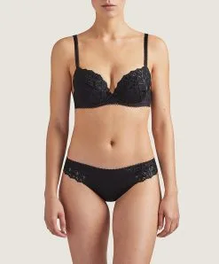 Culotte Brésilienne Collection Lingerie Bahia & Moi Coloris Noir De Chez Aubade Paris. -SOUTIEN-GORGE Soldes Boutique Slip bresilien bahia et moi Aubade noir PY22 NOIR 14