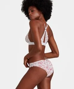Culotte Brésilienne Collection Lingerie Bahia & Moi Coloris Tangerine (blanc Et Détails Couleur Corail) De Chez Aubade Paris. -SOUTIEN-GORGE Soldes Boutique Slip bresilien bahia et moi tangerine Aubade blanc et corail PY22 2 TANR 4