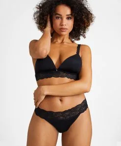 Slip Brésilien Collection Lingerie Quotidienne Sweetessence Coloris Noir De Chez Aubade Paris. -SOUTIEN-GORGE Soldes Boutique Slip bresilien sweetessence black Aubade noir IK22 NOIR 5
