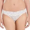 Slip Dentelle Forme Brésilienne Collection De Lingerie Permanente Wacoal Halo Lace, Coloris Ivoire. -SOUTIEN-GORGE Soldes Boutique Slip dentelle Wacoal Halo Lace ivoire ivory IVY WA878205 IVY 1