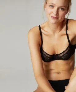 Simone Perele Slip En Dentelle Simone Pérèle Collection Comète Noir. -SOUTIEN-GORGE Soldes Boutique Slip dos opaque Simone Perele comete noir 12S720 015 2