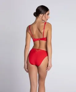 Slip "fantaisie" à Dos Opaque En Soie Lise Charmel Collection Splendeur Soie, Coloris Rouge. 14 Slip "fantaisie" à Dos Opaque En Soie Lise Charmel Collection Splendeur Soie, Coloris Rouge. -SOUTIEN-GORGE Soldes Boutique Slip dos opaque en soie Lise Charmel Splendeur soie rouge rouge ACC0280 RS 505