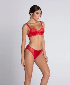 Slip "fantaisie" à Dos Opaque En Soie Lise Charmel Collection Splendeur Soie, Coloris Rouge. 15 Slip "fantaisie" à Dos Opaque En Soie Lise Charmel Collection Splendeur Soie, Coloris Rouge. -SOUTIEN-GORGE Soldes Boutique Slip dos opaque en soie Lise Charmel Splendeur soie rouge rouge ACC0280 RS 506