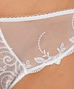 Slip "Fantaisie" De La Collection De Lingerie Blanche Crystal Poésie Par Lise Charmel. 11 Slip "Fantaisie" De La Collection De Lingerie Blanche Crystal Poésie Par Lise Charmel. -SOUTIEN-GORGE Soldes Boutique Slip fantaisie Lise Charmel crystal poesie blanc ACH0234 BL 4