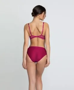 Slip Haut Ligne Sublime En Dentelle De La Marque De Lingerie Française Lise Charmel, Coloris Fuchsia Sublime. 12 Slip Haut Ligne Sublime En Dentelle De La Marque De Lingerie Française Lise Charmel, Coloris Fuchsia Sublime. -SOUTIEN-GORGE Soldes Boutique Slip haut Lise Charmel Sublime en dentelle fuchsia ACH0313 FS 5