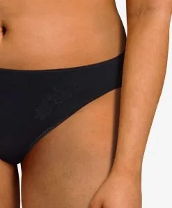 Slip Invisible Collection Hedona De La Marque De Lingerie Chantelle, Coloris Noir. -SOUTIEN-GORGE Soldes Boutique Slip invisible Chantelle Hedona noir C20330 011 3