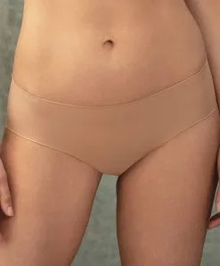 Slip Invisible De La Collection De Lingerie Essentielle Intuition Par Wacoal Lingerie, Coloris Toasted Beige (=peau).