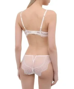 Slip "Séduction" Ivoire De La Collection Orchidée Beauté Par La Marque De Lingerie Lise Charmel. 9 Slip "Séduction" Ivoire De La Collection Orchidée Beauté Par La Marque De Lingerie Lise Charmel. -SOUTIEN-GORGE Soldes Boutique Slip italien Lise Charmel orchidee beaute ecru nacre ACG0762 EN 504