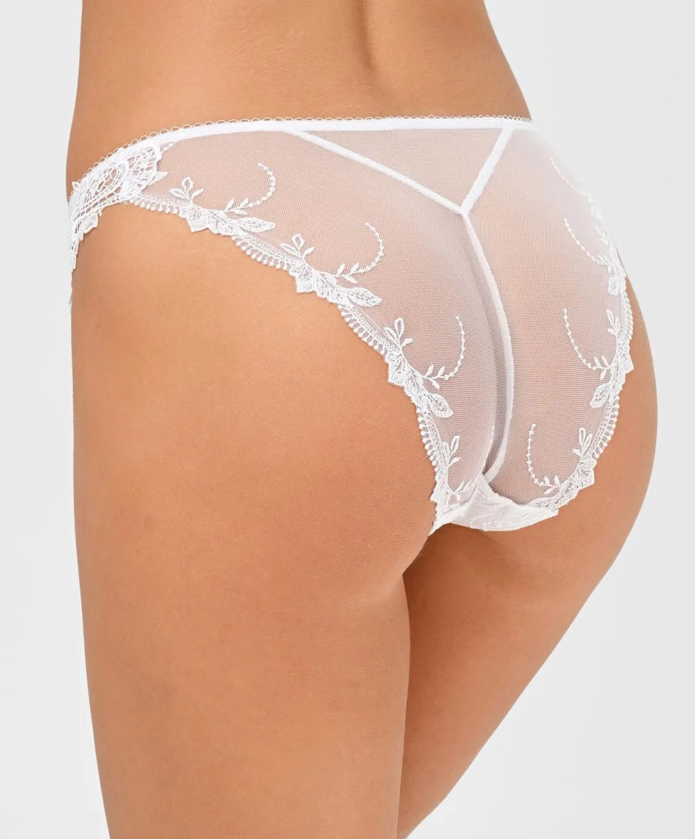 Slip Séduction De La Collection De Lingerie Blanche Crystal Poésie Par Lise Charmel. 7 Slip Séduction De La Collection De Lingerie Blanche Crystal Poésie Par Lise Charmel. – Image 5