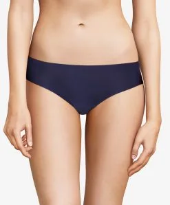 Slip Taille Basse Invisible Collection Essentielle Soft Stretch De Chez Chantelle, Coloris Saphir.
