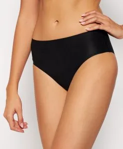 Slip Taille Haute "French Cut" Noir Invisible Collection Essentielle Soft Stretch De Chez Chantelle. 