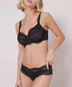 Simone Perele Soutien-gorge Armature Décolleté Carré Collection Eclat De La Marque De Lingerie Française Simone Pérèle. -SOUTIEN-GORGE Soldes Boutique Soutien gorge armature Simone Perele eclat noir 13N313 015 2