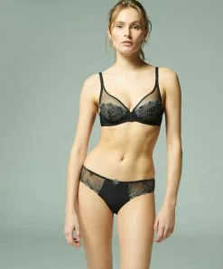 Simone Perele Soutien-gorge Armature Décolleté Plongeant Simone Pérèle Collection De Lingerie Permanente Délice Coloris Moonlight. -SOUTIEN-GORGE Soldes Boutique Soutien gorge armature decollete plongeant Simone Perele Delice noir moonlight 12X319 017 3