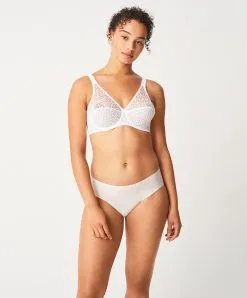 Soutien-gorge Armaturé Enveloppant De La Collection De Lingerie Vintage Chic Fête Par Chantelle Paris. -SOUTIEN-GORGE Soldes Boutique Soutien gorge armature enveloppant lingerie vintage Chantelle Fete blanc C19600 010 8