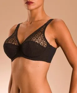 Soutien-gorge Armaturé Enveloppant De La Collection De Lingerie Vintage Chic Fête Par Chantelle Paris. -SOUTIEN-GORGE Soldes Boutique Soutien gorge armature enveloppant lingerie vintage Chantelle Fete noir C19600 011 11