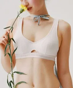 Soutien-gorge Armatures Chantal Thomass De La Collection Lingerie 211 Honoré, Coloris Talc. -SOUTIEN-GORGE Soldes Boutique Soutien gorge armatures Chantal Thomass 211 honore talc nacre T05C10 05X 7