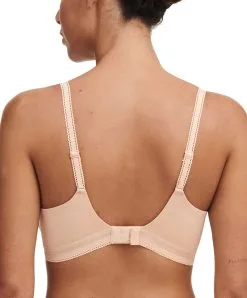 Soutien-gorge Armatures Très Enveloppant De La Marque De Lingerie Chantelle, Collection True Lace, Coloris Beige Doré. -SOUTIEN-GORGE Soldes Boutique Soutien gorge armatures tres enveloppant Chantelle true lace beige dore chair C11M10 01N 2