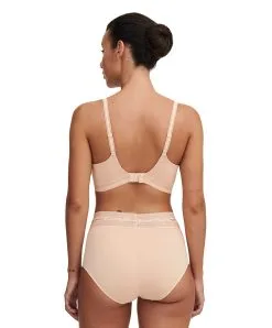 Soutien-gorge Armatures Très Enveloppant De La Marque De Lingerie Chantelle, Collection True Lace, Coloris Beige Doré. -SOUTIEN-GORGE Soldes Boutique Soutien gorge armatures tres enveloppant Chantelle true lace beige dore chair C11M10 01N 5