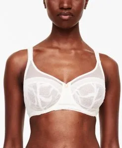 Soutien-gorge Armatures Très Enveloppant De La Marque De Lingerie Chantelle, Collection True Lace, Coloris Milk (=nacre).