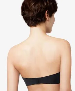 Soutien-gorge Invisible Bandeau Avec Coques Collection Essentiall De La Marque De Lingerie Française Chantelle. -SOUTIEN-GORGE Soldes Boutique Soutien gorge bandeau Chantelle essentiall noir C15G50 011 1