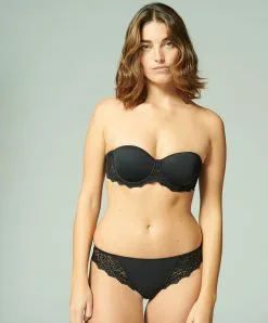 Simone Perele Soutien-gorge Bandeau Avec Bretelles Amovibles De La Collection Lingerie Permanente Caresse De Chez Simone Pérèle. 12 Simone Perele Soutien-gorge Bandeau Avec Bretelles Amovibles De La Collection Lingerie Permanente Caresse De Chez Simone Pérèle. -SOUTIEN-GORGE Soldes Boutique Soutien gorge bandeau sans bretelles Simone Perele Caresse noir 12A300 015 103