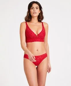 Soutien-gorge Brassière Confort Sans Armatures Bralette Rouge De La Collection Lingerie Permanente Rosessence Par Aubade Paris. -SOUTIEN-GORGE Soldes Boutique Soutien gorge brassiere confort sans armatures bralette Rosessence gala Aubade rouge HK10 02 GALA 4