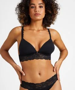 Soutien-gorge Brassière Confort Sans Armatures Bralette Collection Lingerie Quotidienne Sweetessence Coloris Noir De Chez Aubade Paris. -SOUTIEN-GORGE Soldes Boutique Soutien gorge brassiere triangle coque sans armatures sweetessence black Aubade noir IKC10 NOIR 6
