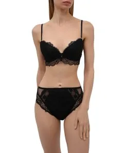 Soutien-gorge Coque Ligne Sublime En Dentelle De La Marque De Lingerie Française Lise Charmel.   -SOUTIEN-GORGE Soldes Boutique Soutien gorge coque Lise Charmel Sublime en dentelle noir ACH8513 NO 503