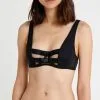 Soutien-gorge Corbeille Chantal Thomass Collection Audacieuse Flock Dans Un Coloris Noir. -SOUTIEN-GORGE Soldes Boutique Soutien gorge coque corbeille audacieuse flock Chantal Thomass noir T03E20 0DN 401