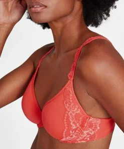 Soutien-gorge Coque Moulé Lisse Spacer Plongeant Collection Lingerie Corail Sweetessence Coloris Grenadine De Chez Aubade Paris. -SOUTIEN-GORGE Soldes Boutique Soutien gorge coque moule lisse spacer plongeant sweetessence grenadine Aubade corail IKN09 GRND 5