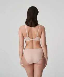 Soutien-gorge Coque Rembourré Décolleté Cœur Collection Madison De Chez PrimaDonna En Coloris Café Latte (=chair). 18 Soutien-gorge Coque Rembourré Décolleté Cœur Collection Madison De Chez PrimaDonna En Coloris Café Latte (=chair). -SOUTIEN-GORGE Soldes Boutique Soutien gorge coque rembourre decollete coeur PrimaDonna Madison caffe latte chair 0262120 0262121 CAL 506