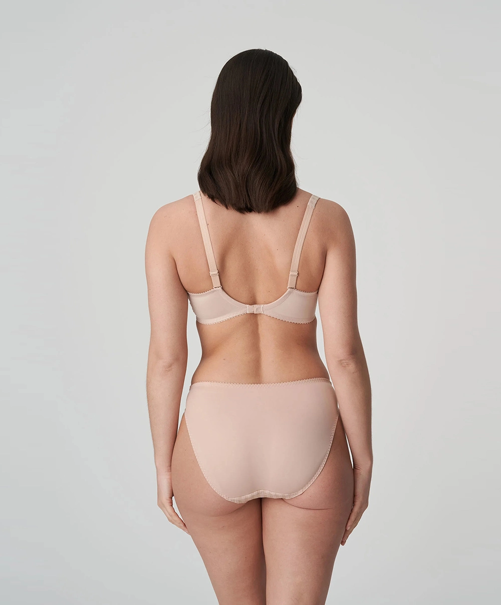 Soutien-gorge Coque Rembourré Décolleté Cœur Collection Madison De Chez PrimaDonna En Coloris Café Latte (=chair). 8 Soutien-gorge Coque Rembourré Décolleté Cœur Collection Madison De Chez PrimaDonna En Coloris Café Latte (=chair). – Image 6