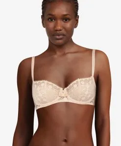 Soutien-gorge Corbeille Beige Doré Collection Day To Night De Chez Chantelle. 