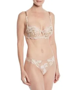 Soutien-gorge Corbeille Collection De Lingerie Permanente Dressing Floral De Chez Lise Charmel, Coloris Ambre Nacre.  -SOUTIEN-GORGE Soldes Boutique Soutien gorge corbeille Lise Charmel Dressing Floral ambre nacre chair ACC3088 AN 503