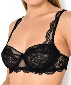 Soutien-gorge Corbeille Collection Féminité Dentelle De Chez Lise Charmel. 10 Soutien-gorge Corbeille Collection Féminité Dentelle De Chez Lise Charmel. -SOUTIEN-GORGE Soldes Boutique Soutien gorge corbeille Lise Charmel Feminite Dentelle Noir ACG3070 NO 100