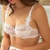 Soutien-gorge Corbeille Lise Charmel Collection De Lingerie Blanche Passion Solaire.  -SOUTIEN-GORGE Soldes Boutique Soutien gorge corbeille Lise Charmel Passion solaire blanc ACG3061 BL fashion 11