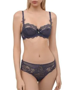 Soutien-gorge CorbeilleLise Charmel Collection Soir De Venise Coloris Gris Venise GV (8148). 14 Soutien-gorge CorbeilleLise Charmel Collection Soir De Venise Coloris Gris Venise GV (8148). -SOUTIEN-GORGE Soldes Boutique Soutien gorge corbeille Lise Charmel Soir de Venise Gris venise ACA3003 GV 1001
