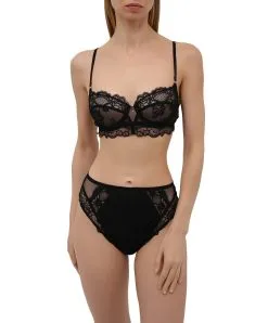 Soutien-gorge Corbeille Ligne Sublime En Dentelle De La Marque De Lingerie Française Lise Charmel. 10 Soutien-gorge Corbeille Ligne Sublime En Dentelle De La Marque De Lingerie Française Lise Charmel. -SOUTIEN-GORGE Soldes Boutique Soutien gorge corbeille Lise Charmel Sublime en dentelle noir ACH3013 NO 503