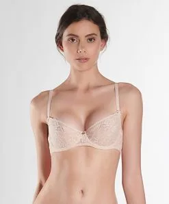 Soutien-gorge Corbeille De La Collection Lingerie Permanente Rosessence Par Aubade Paris.