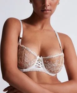 Soutien-gorge Sexy Forme Corbeille Sexy Collection Trésor Infini De Chez Aubade, Coloris White Wind.