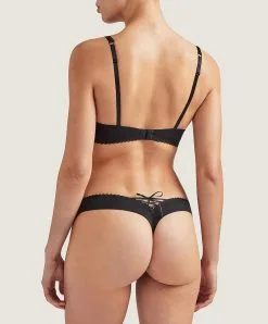 Soutien-gorge Corbeille Collection Lingerie Bahia & Moi Coloris Noir De Chez Aubade Paris. 10 Soutien-gorge Corbeille Collection Lingerie Bahia & Moi Coloris Noir De Chez Aubade Paris. -SOUTIEN-GORGE Soldes Boutique Soutien gorge corbeille bahia et moi Aubade noir PY14 NOIR 14