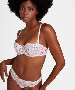 Soutien-gorge Corbeille Collection Lingerie Bahia & Moi Coloris Tangerine (blanc Et Détails Couleur Corail) De Chez Aubade Paris. -SOUTIEN-GORGE Soldes Boutique Soutien gorge corbeille bahia et moi tangerine Aubade blanc et corail PY14 2 TANR 5
