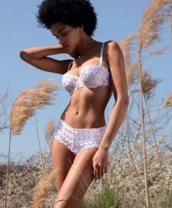 Soutien-gorge Corbeille Collection Lingerie Bahia & Moi Coloris Tangerine (blanc Et Détails Couleur Corail) De Chez Aubade Paris. -SOUTIEN-GORGE Soldes Boutique Soutien gorge corbeille bahia et moi tangerine Aubade blanc et corail PY14 2 TANR fashion 2