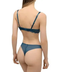 Soutien-gorge Corbeille En Soie Lise Charmel Collection Splendeur Soie Coloris Cyan à Mi-chemin Entre Le Bleu Et Le Vert, Dans L'esprit D'un Plumage De Paon. 9 Soutien-gorge Corbeille En Soie Lise Charmel Collection Splendeur Soie Coloris Cyan à Mi-chemin Entre Le Bleu Et Le Vert, Dans L'esprit D'un Plumage De Paon. -SOUTIEN-GORGE Soldes Boutique Soutien gorge corbeille en soie Lise Charmel Splendeur soie cyan bleu vert ACC3080 SC 4