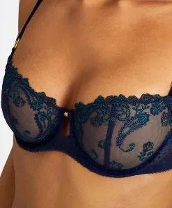 Soutien-gorge Corbeille Aubade De La Collection Velvet Memories. -SOUTIEN-GORGE Soldes Boutique Soutien gorge corbeille velvet memories Aubade bleu nuit RBF14 TWI 2